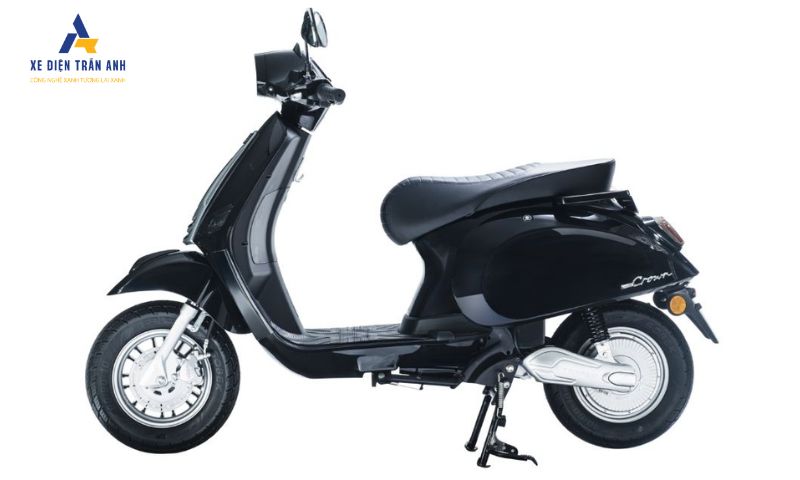 An toàn và tiện ích của xe máy điện Takashi Crown S